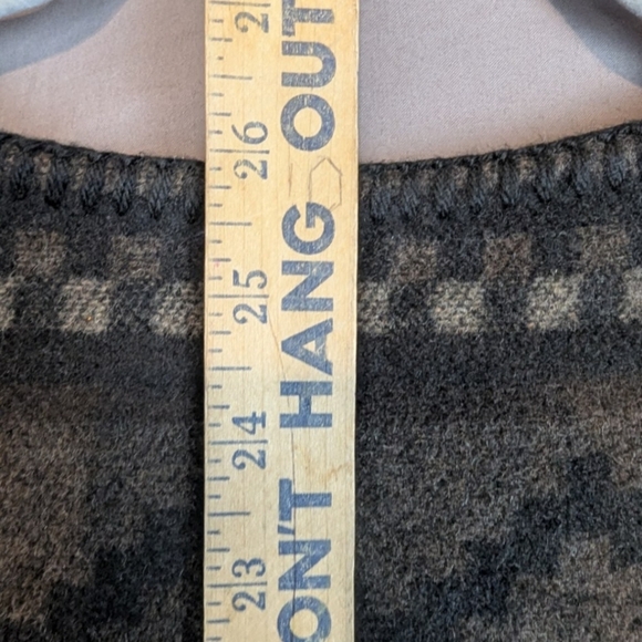 Tribal vest size large Acrylic/polyester/wool blend - Picture 10 of 10